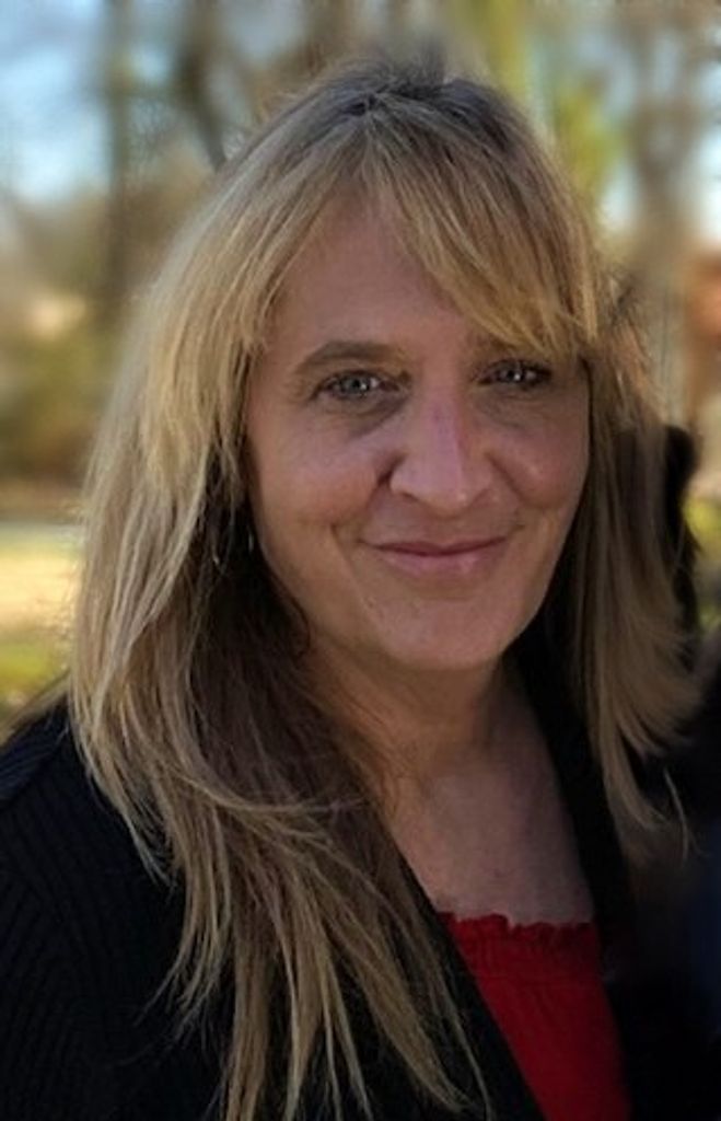 Jennifer Alveria (Budslick)  Applegate