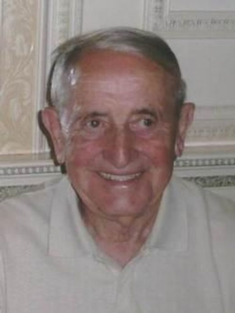 Walter Makos