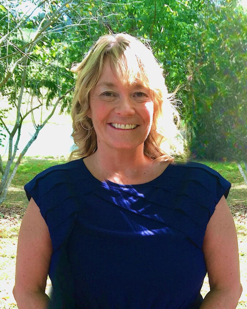 Karen Sue (Reicher)  Doutt