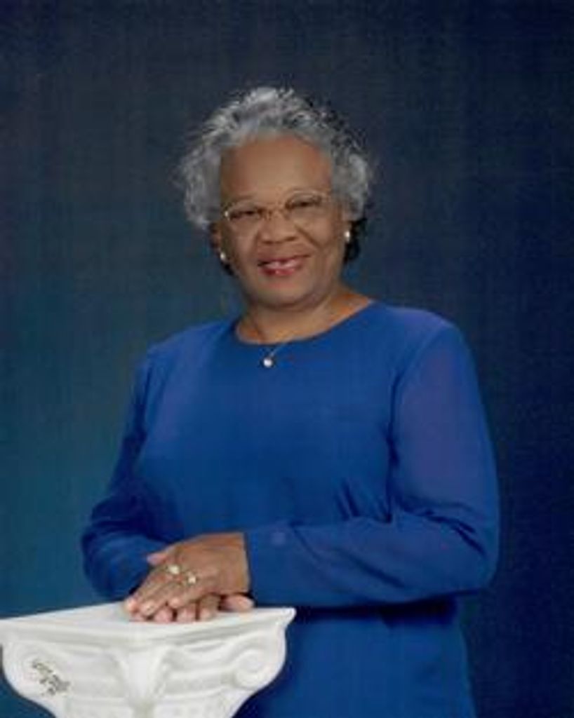 Mrs. Lillie B Williams