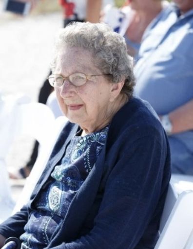 Mary Lou Holman Profile Photo