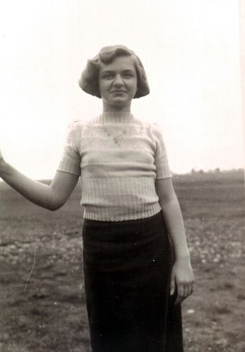 Lucille Gossage photo gallery thumbnail 9 of 116