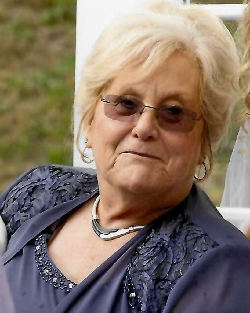 Joyce Carolyn Helton Profile Photo