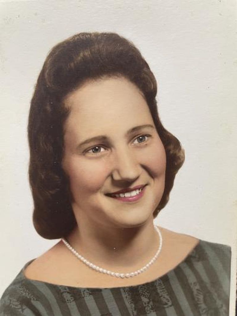 Juila Vinciguerra Profile Photo
