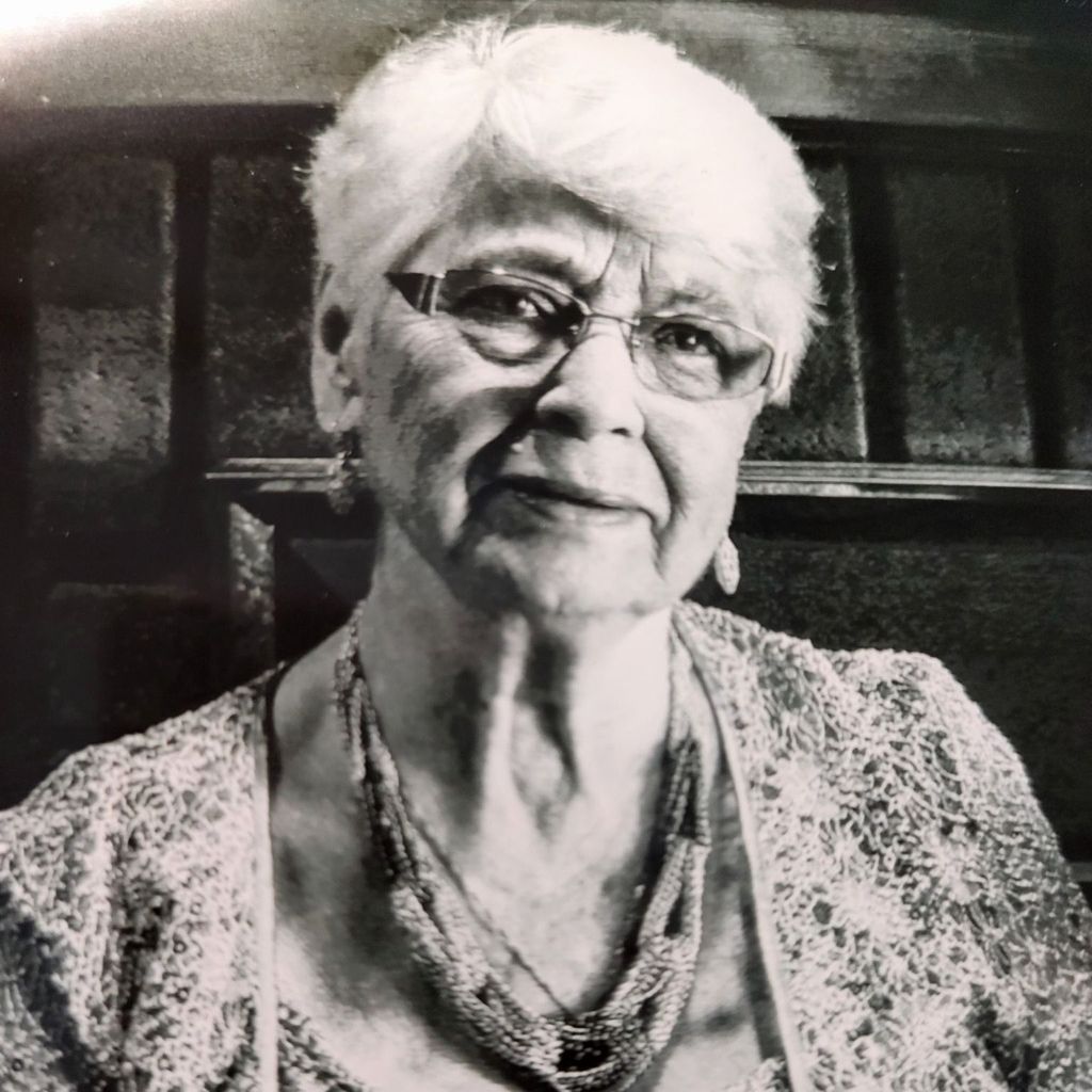 Leona Lee Gill Profile Photo