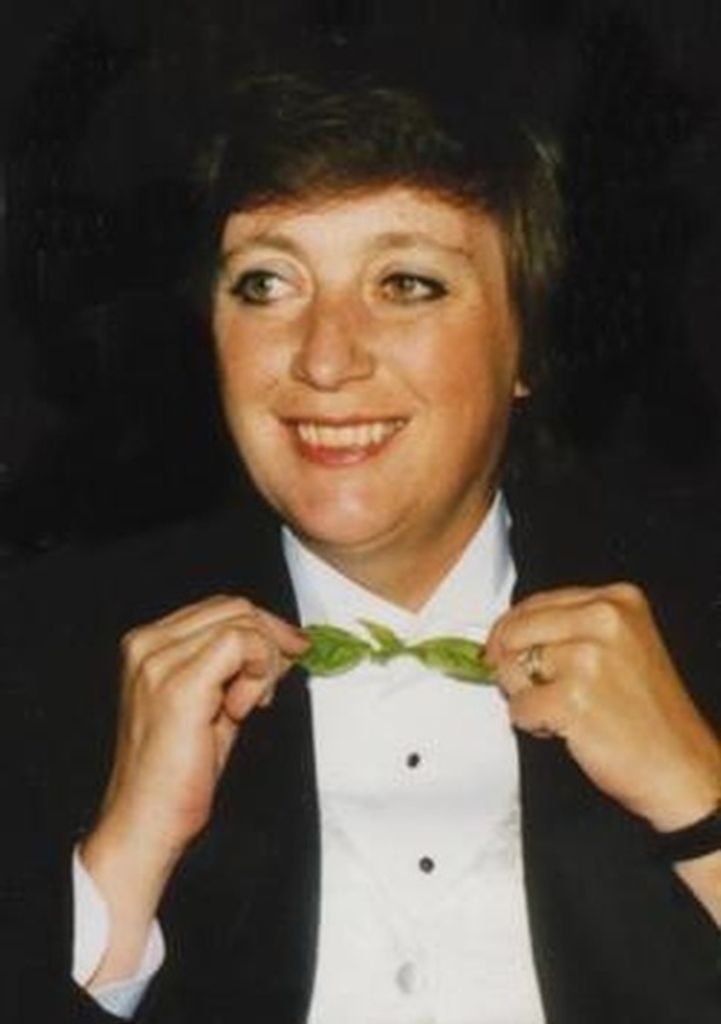 Sonja R. Moede