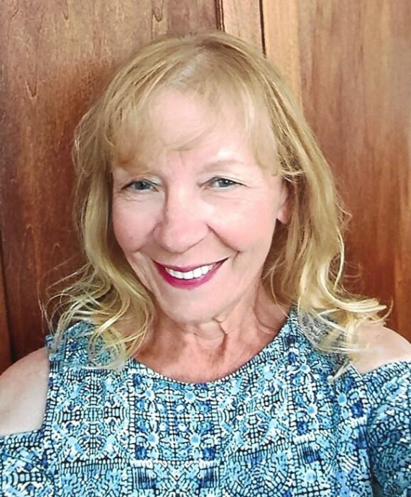 Marilyn J. (Smith)  Olivo