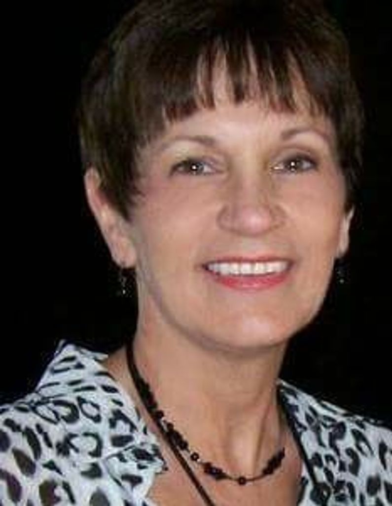 Vicki Lynn Carlson Profile Photo