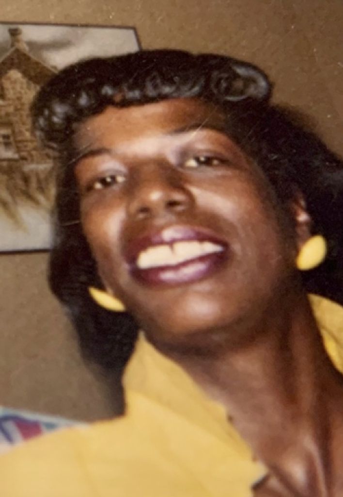 Cynthia M. Hargrove   "Cinlou"