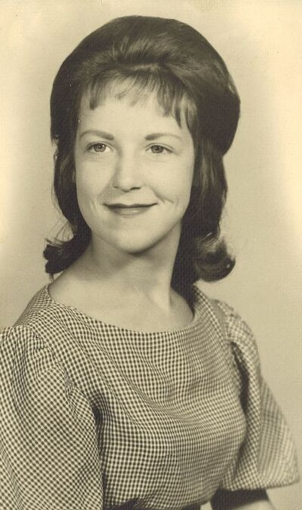 Winnie R. Mccombs