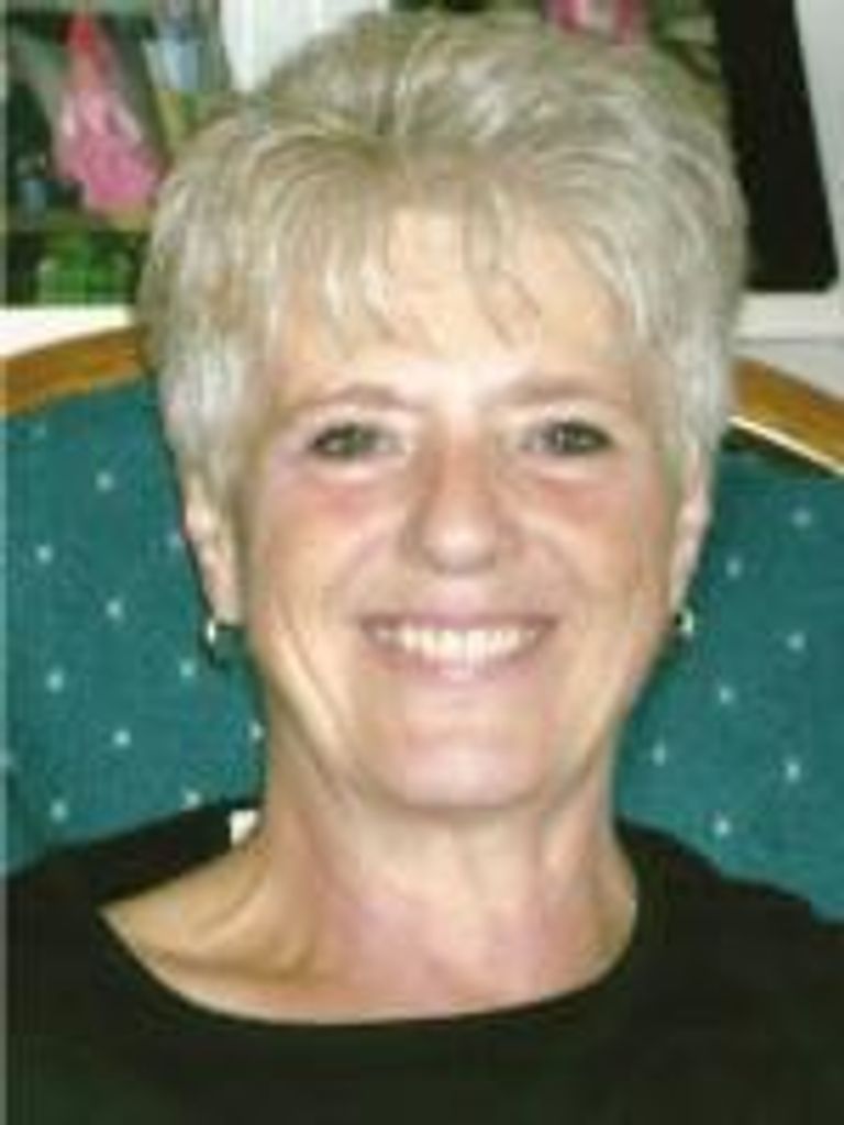 Linda E. (Fournier) Mccarthy