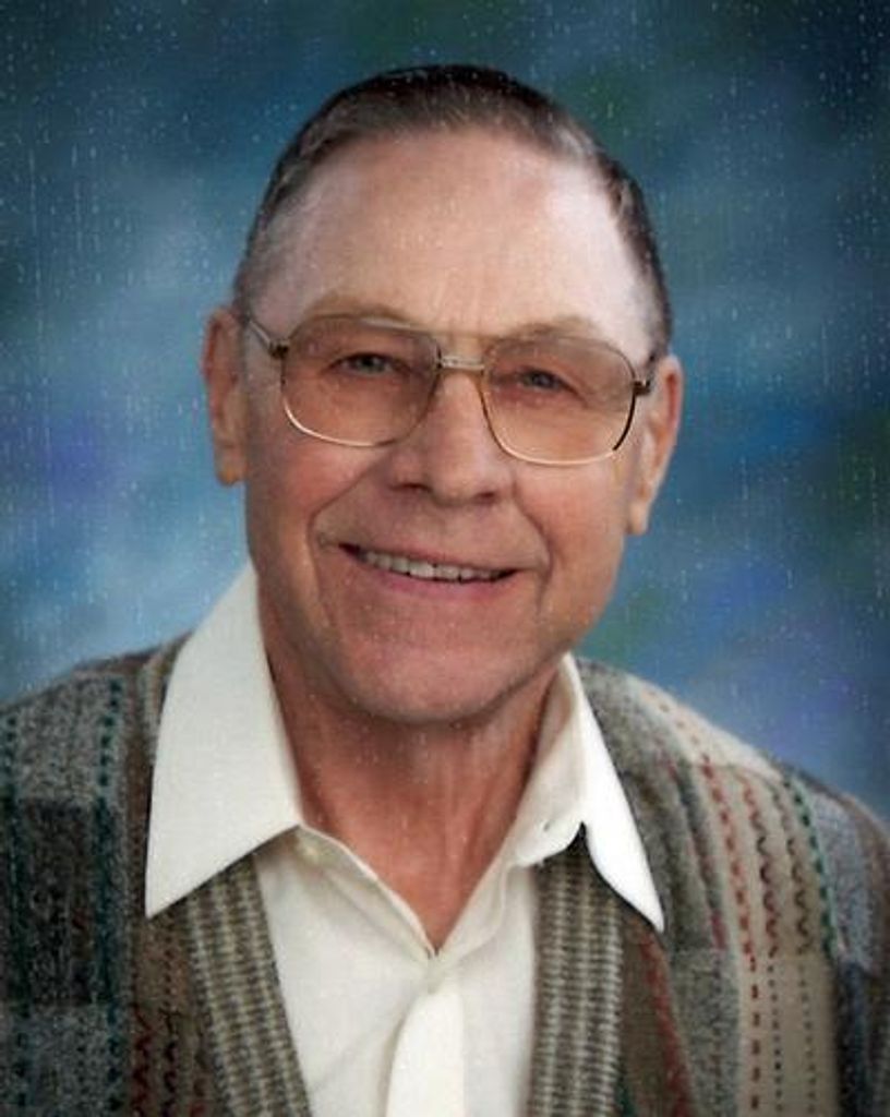 Eugene Wesley Hoelscher Profile Photo