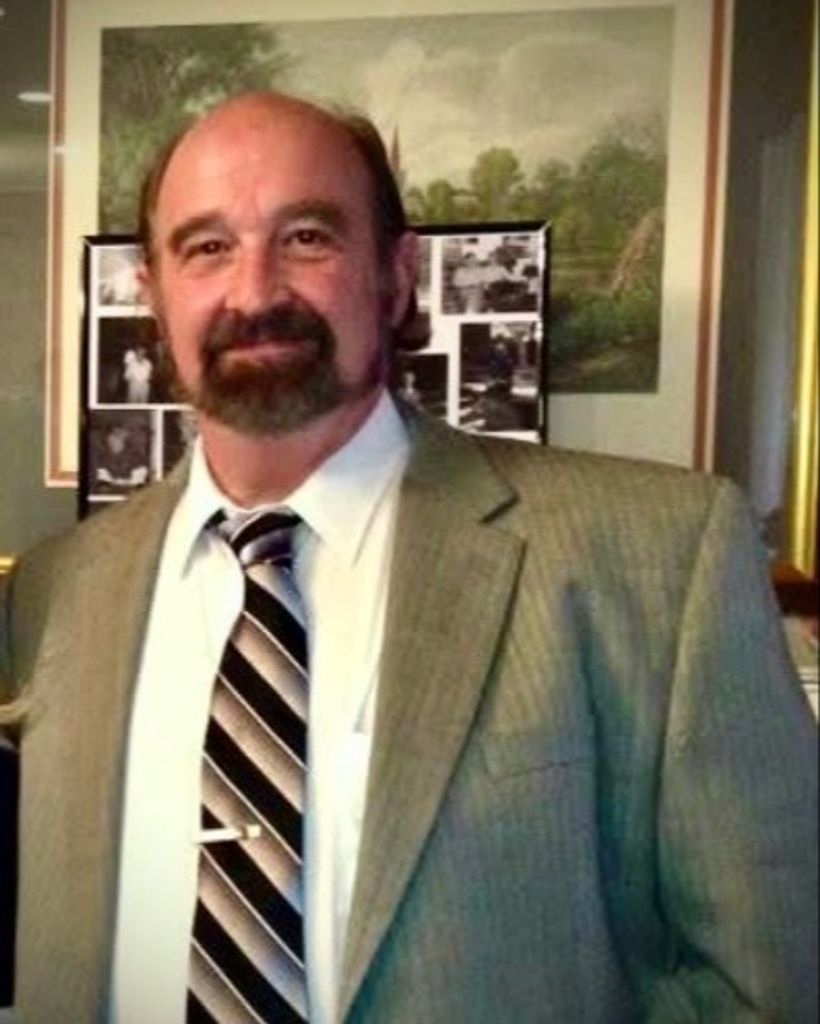 Michael David Hull Profile Photo