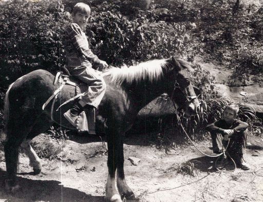 Oma Sue (Holland)  Nantz photo gallery thumbnail 6 of 75