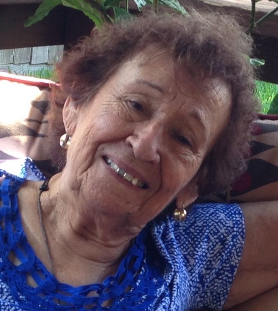 Luisa  B. Escobar