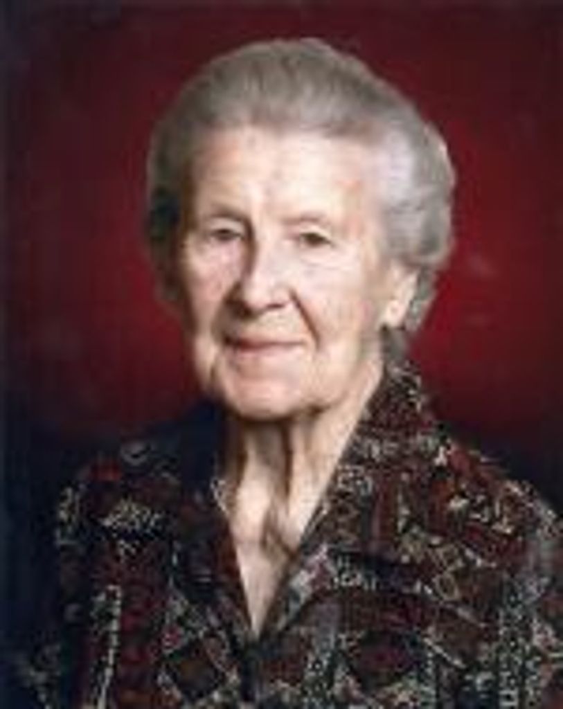 Lorine Pietsch
