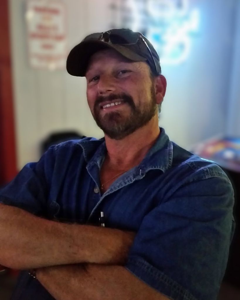 Lyle "Luke" Laverack Profile Photo