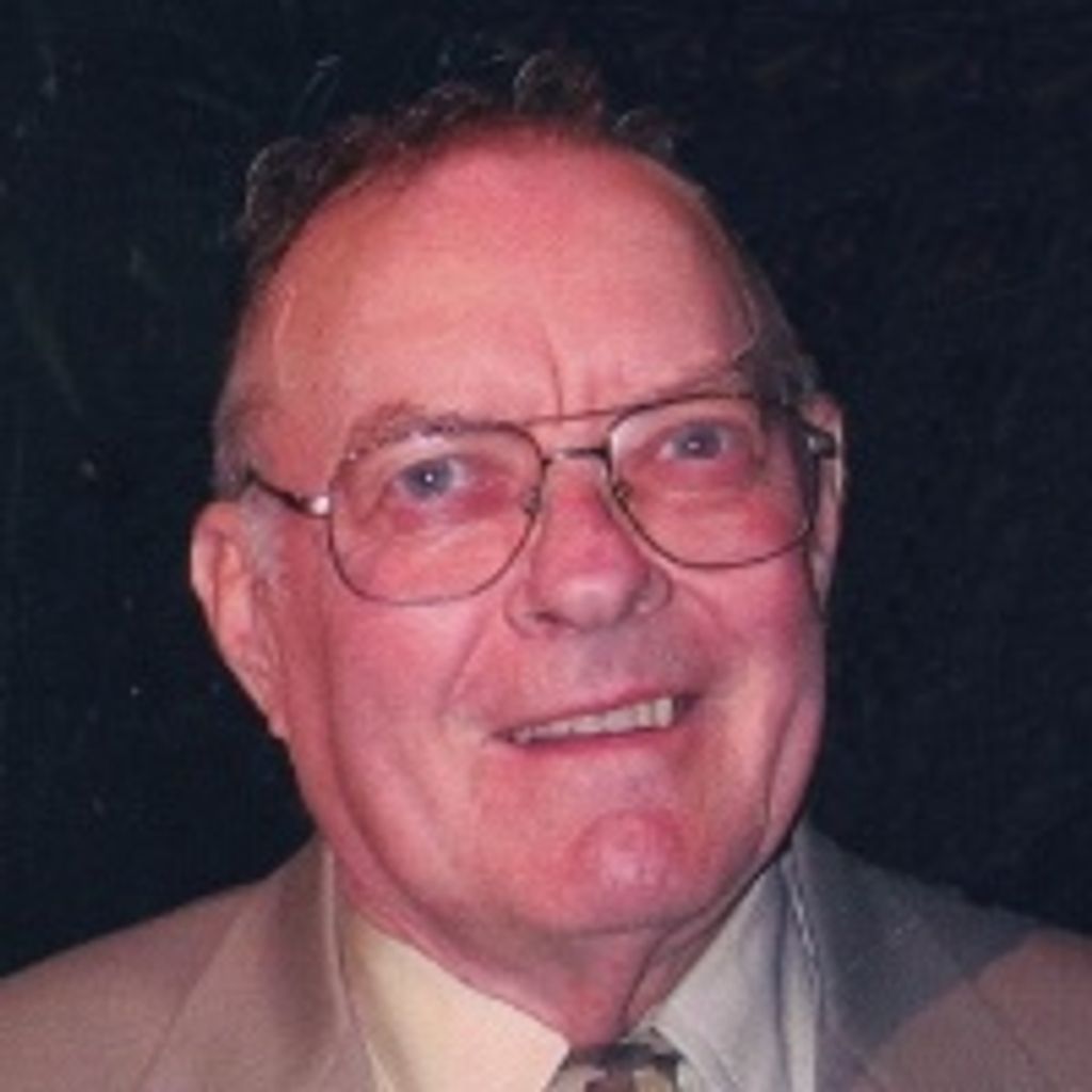 Arnold "Arnie" L Samuelson