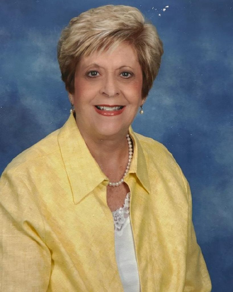 Elizabeth Cawley Profile Photo