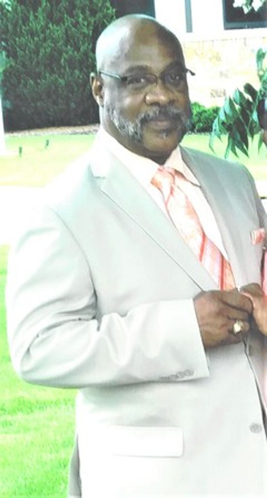 Victor Wood Profile Photo