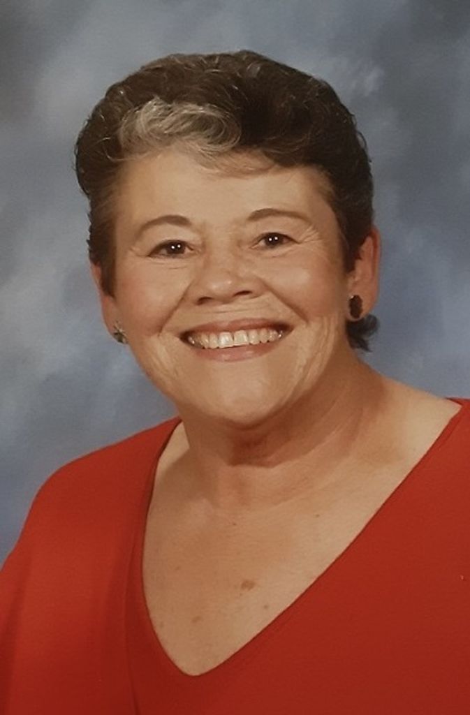 Linda Weeks Surette Profile Photo