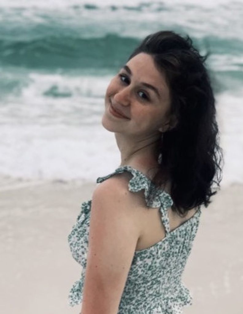 Victoria Eve Lowe Profile Photo