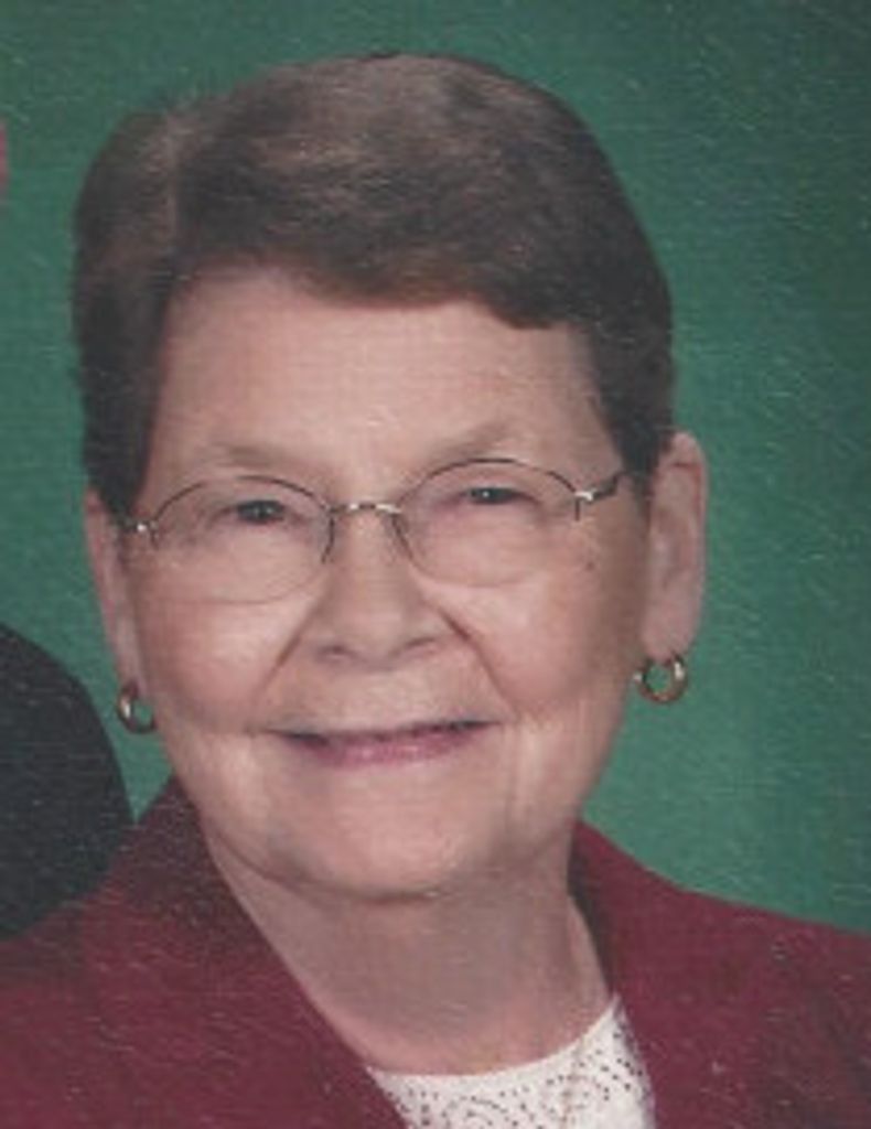 Patricia "Pat" (Smith) Dewine
