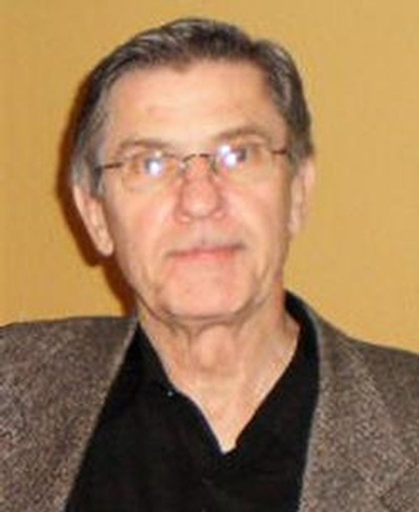 Robert T. Kuznia