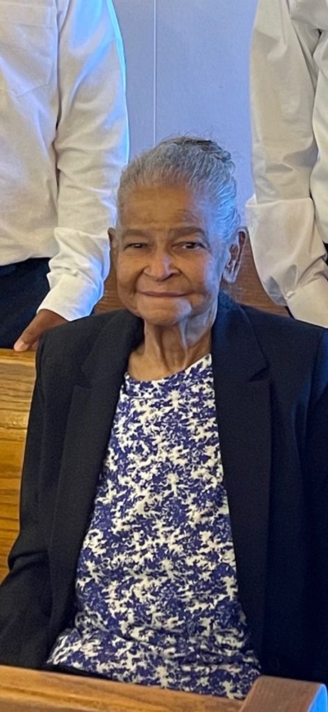 Mrs. Teresa Roque Profile Photo