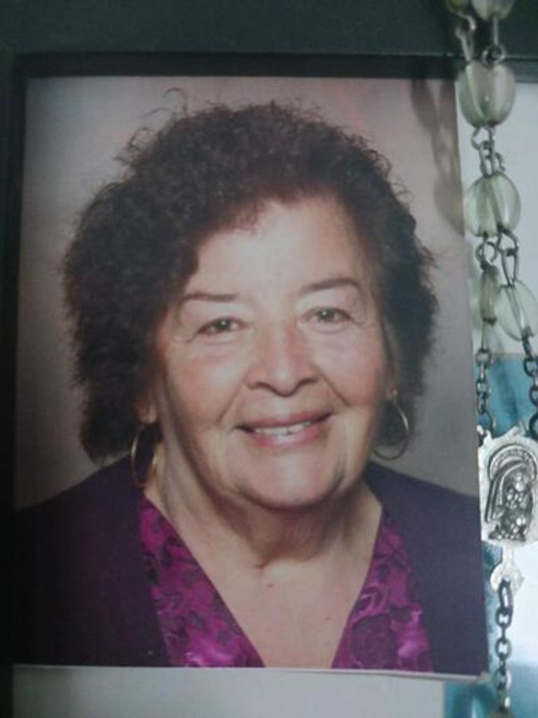 Esther Maciel Profile Photo