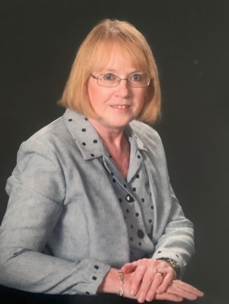 Deanne "Dee" Salyards