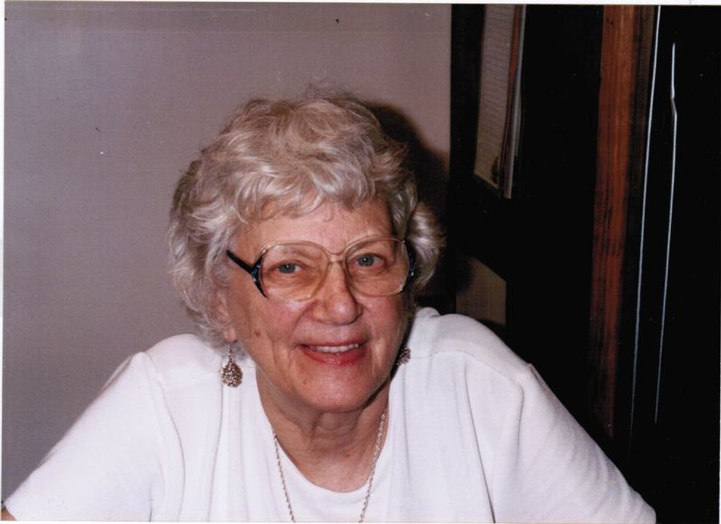 Grace Lindquist Profile Photo