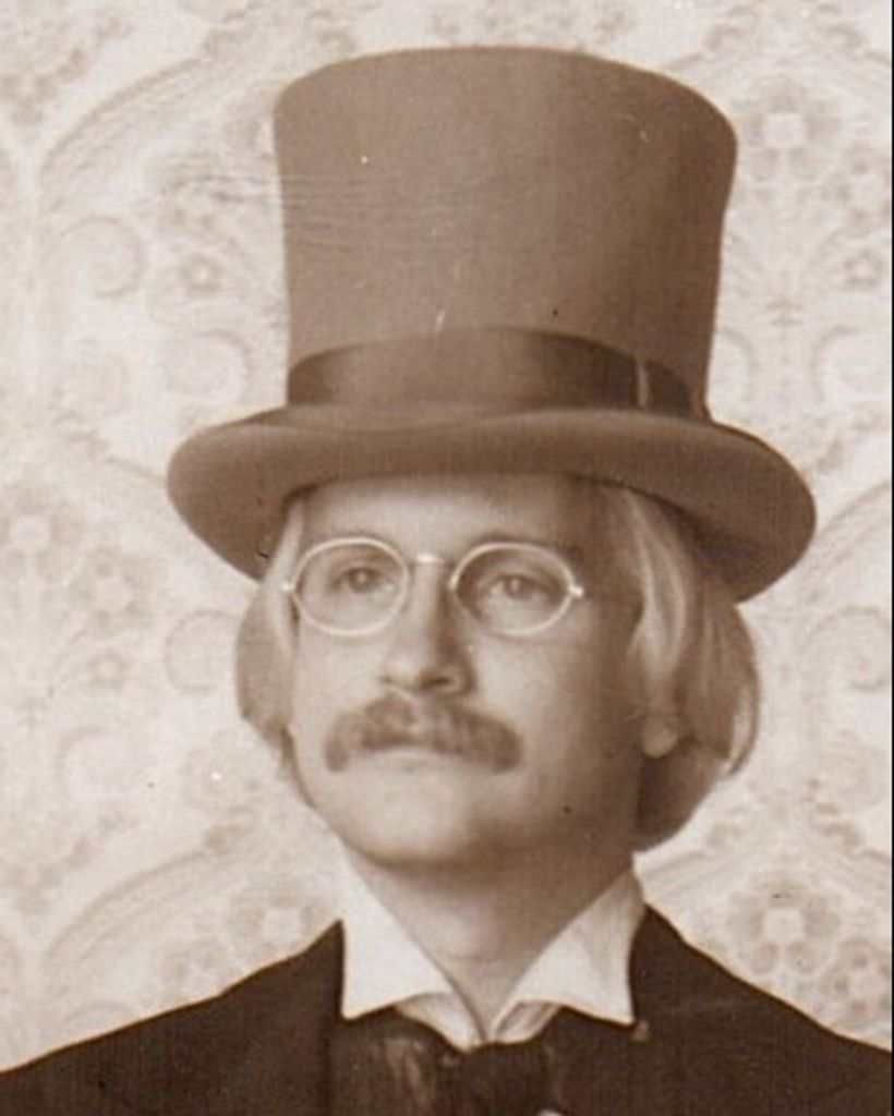 Colon Robert Brown