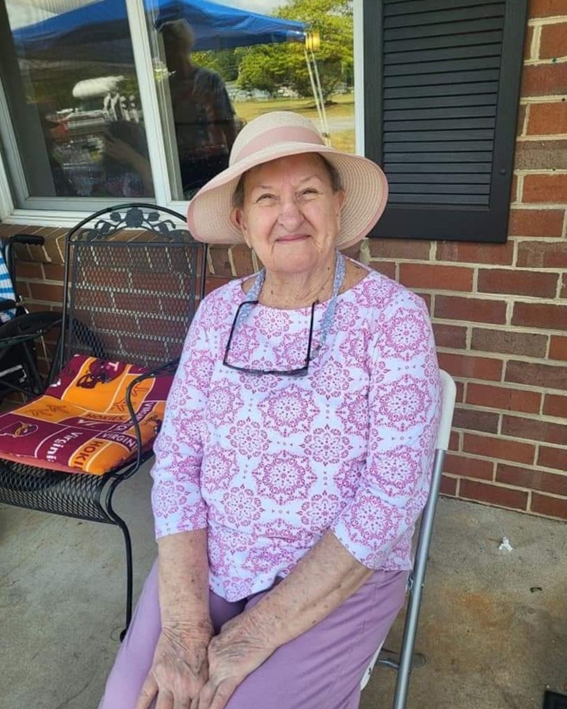 Lorraine Joan Powanda