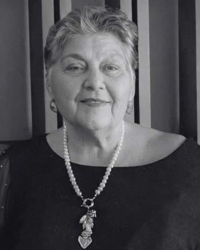 Maria Elvia Hernandez Profile Photo