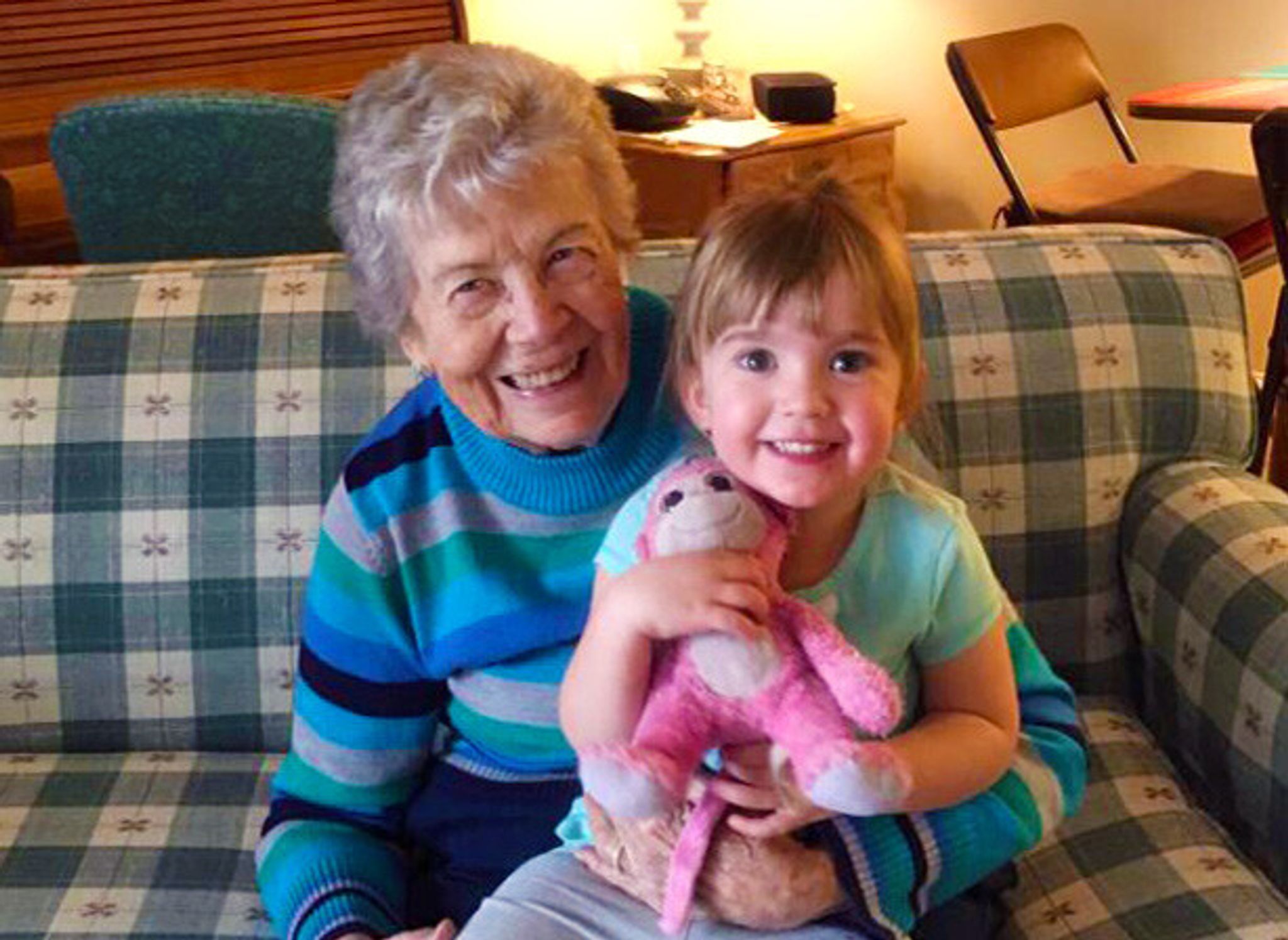 Marilyn J (Johnston)  Linker photo gallery image 1 of 65