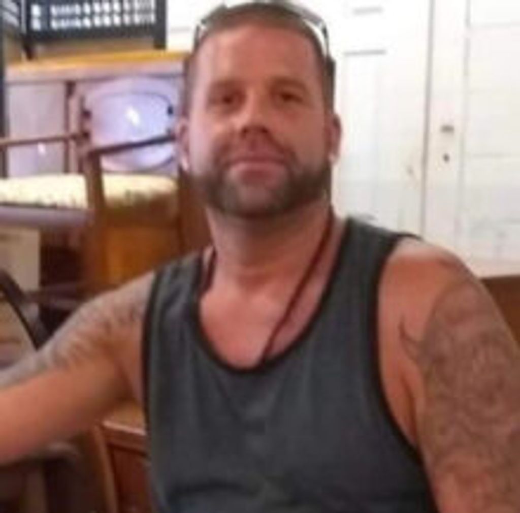 Dustin B Morris