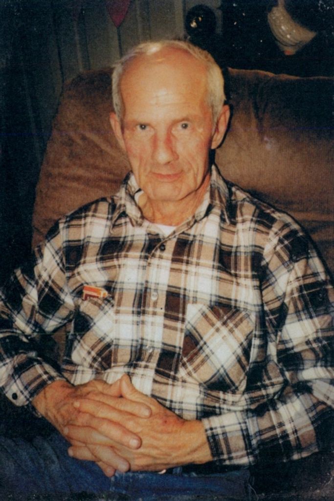Estel Carroll of Petros, TN
