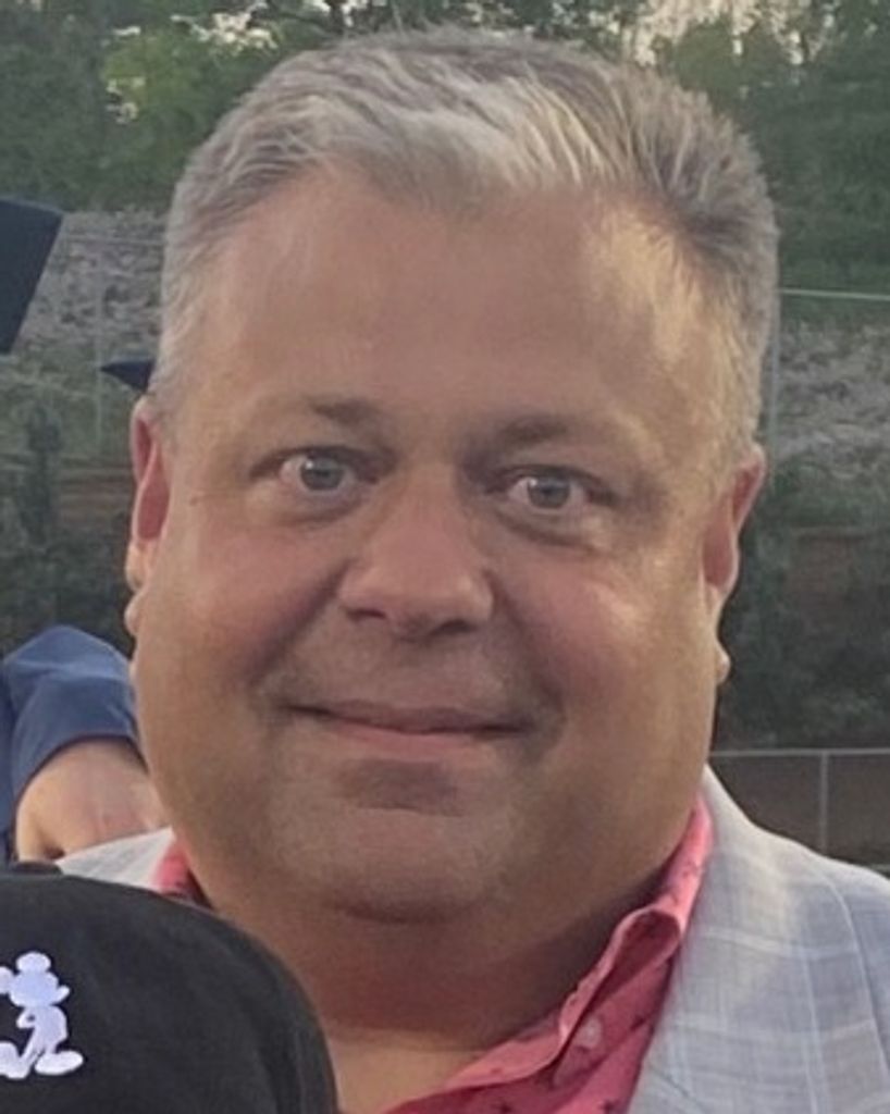 Tom Benedict Profile Photo