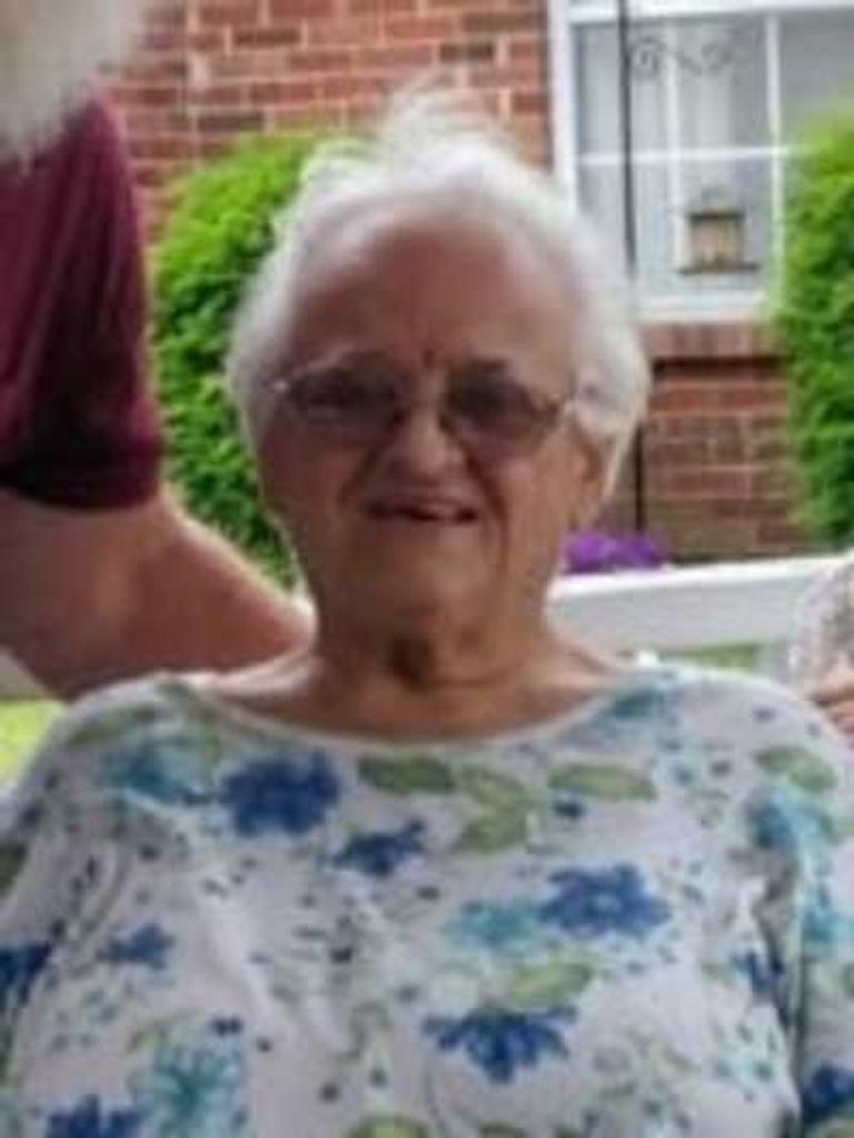 Estella Darrah Profile Photo