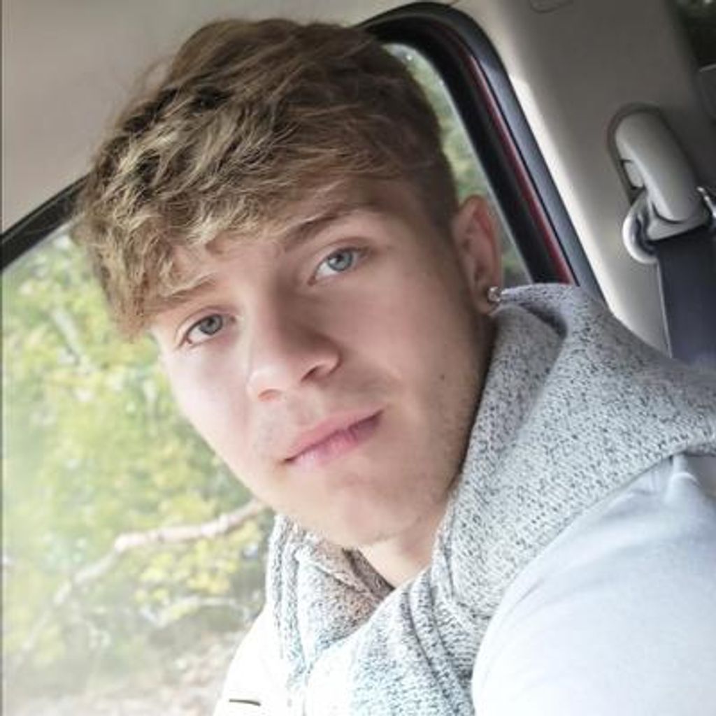 Holden T. Schmidt Profile Photo