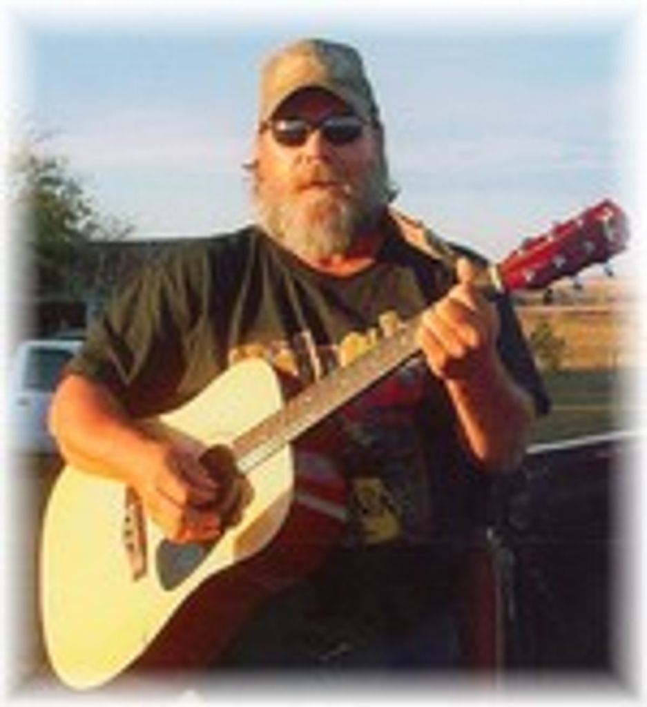 Edward "Snake" Cinadr