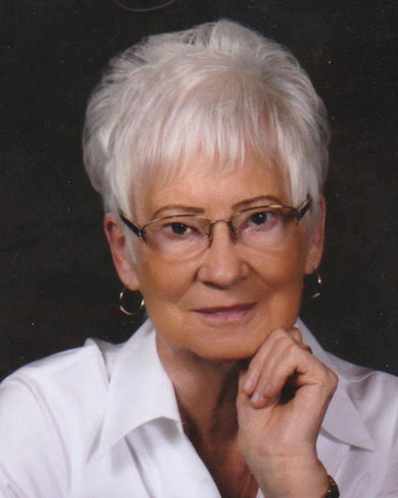 Helen L. Comnick Profile Photo