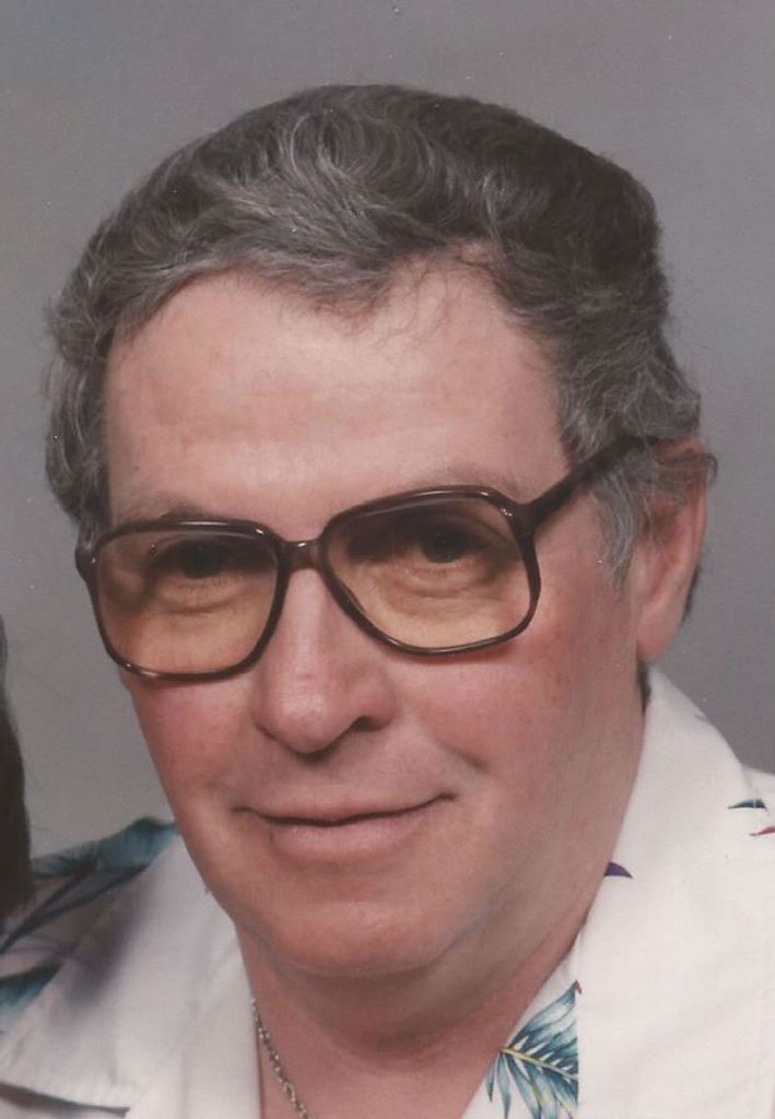 James Searvogel