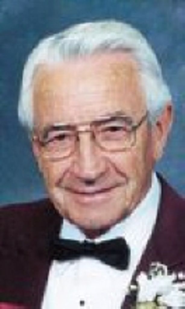 Lester  Max Howe