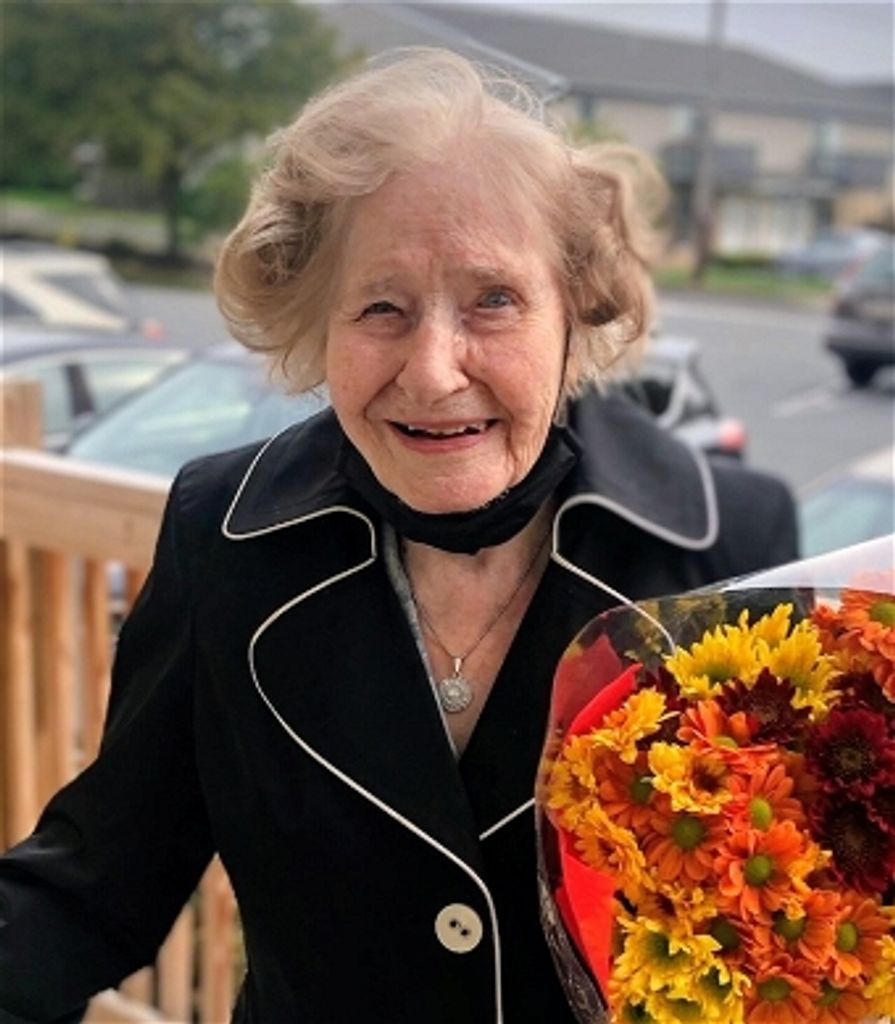 Dorothy G Wright