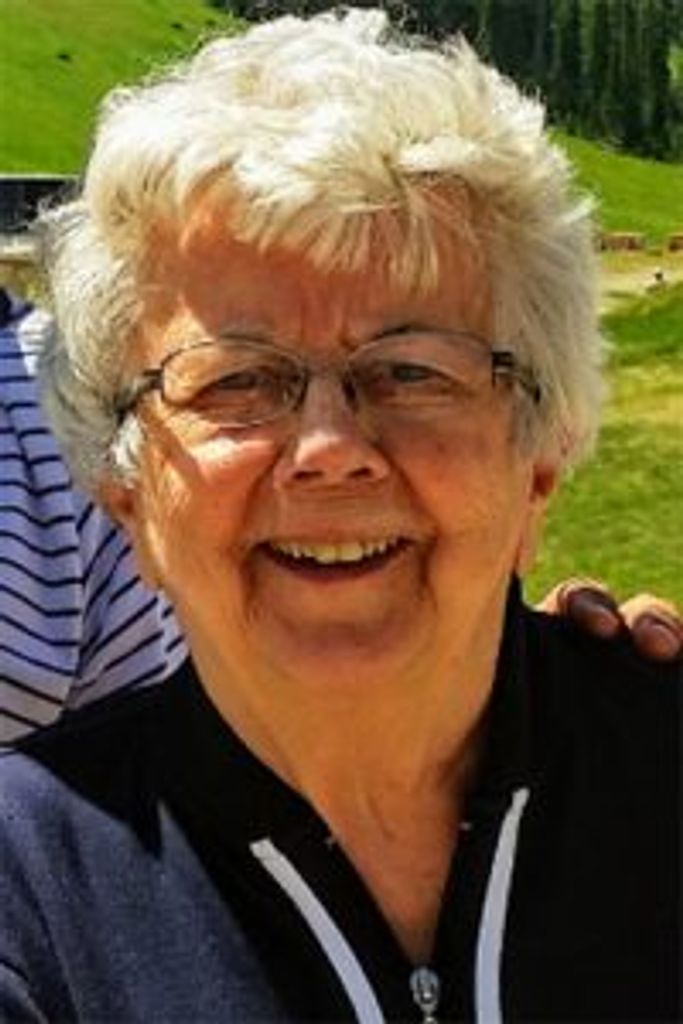 Betty  Marjean Bischke