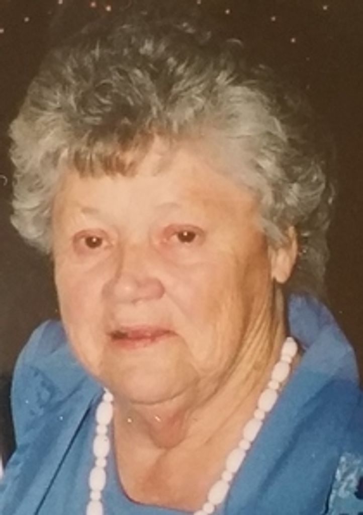 Helen (Logan)  Astle