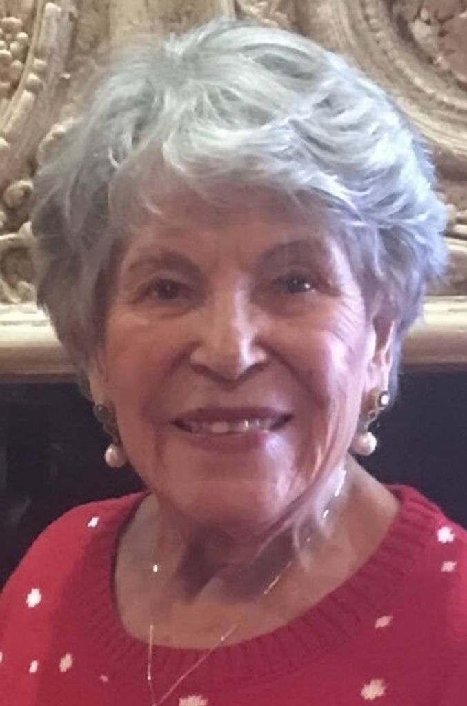 Maria Teresa Rivera Profile Photo