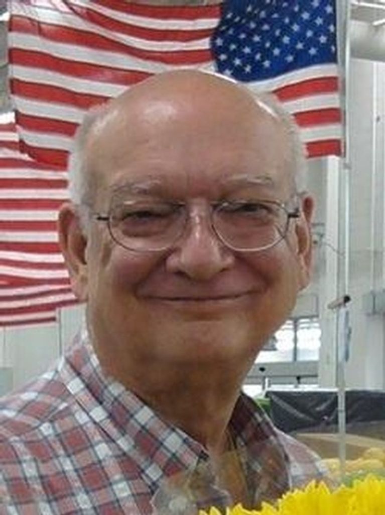 Dennis Lee Stoa